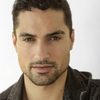 Darien Martin as Brett