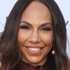 Amanda Brugel as Evelyn