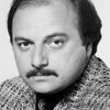 Dennis Franz as Nathaniel Messinger