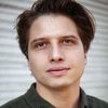 Dimitri Stapfer as Simon