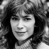 Sophie Renoir as Léa
