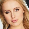 Lilian Lev as Janet