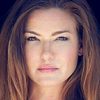 Alicia Lagano as Toni