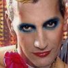 Fabio McNamara as Play-Back 'La bien pagá' (as Almodovar-McNamara)