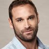 Jake Ryan as Wayne Creylan