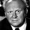 Gert Fröbe as Inspector Bauer