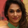Isha Koppikar as Esha Malhotra (Elizabeth)