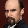 Tommy Buck as Eustace