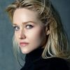 Kasia Pilewicz as Harper