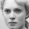 Else-Marie Brandt as Frida Dagheim, maid