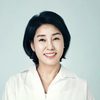 Yang Geum-seok as Singing Class Member