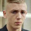Eddy Suiveng as Le premier gamin