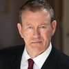 Bill Kelly as Larry Carrier