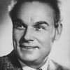 Sergey Stolyarov as Dar Veter