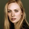 Deborah Ann Woll as Gillian Sveck