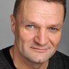 Tim Faraday as Barry