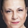 Günes Hayat as Begüm'ün Annesi
