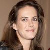 Annabel Schofield as Alex Noffe