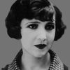 Louise Lagrange as Jeanne Guérande