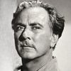 Alberto Morin as Bennett