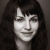 Ida Elise Broch as Nini Haslund Gleditsch