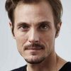 Eros Galbiati as Riccardo