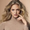 Erin Heatherton as Hotel Guest #2
