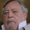 Larry Doyle as Self - Former CBS News Bureau Chief