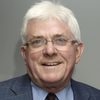 Phil Donahue as Himself