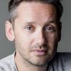 Jan Martin Johnsen as Trollet / Beverpoliti (voice)