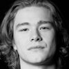 Jonas Hoff Oftebro as Petter