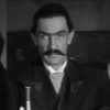Max Langler as Policía