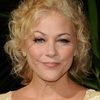 Patricia Hastie as Elizabeth King