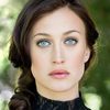 Julia Ragnarsson as Rachel Hennie