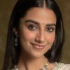 Meenakshi Chaudhary as Pooja