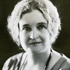 Mary Carr as Old Woman with Letter