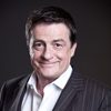 Johnny Kraaijkamp Jr. as Slager Smak (voice)