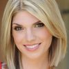 Lauren Benz Phillips as Donna (as Lauren Phillips)
