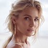 Elsa Pataky as Bruixa del Nord