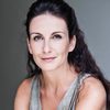 Madalena Alberto as Maria Ferreira
