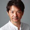 Naoto Ogata as Yuzuru Shibata