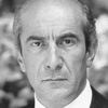 Stefano De Sando as Narrator Voice / Presidente della Repubblica