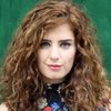Sanem Yeles as Hande