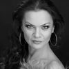 Vanda Konecná as (as Vanda Károlyi Konecná)