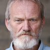 Ingvar E. Sigurðsson as Dr. Svendsen