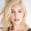 Breanne Hill as Annette