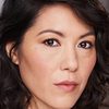 Carie Kawa as Leslie
