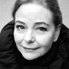 Ia Langhammer as Helen