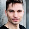 Lukas Steltner as Markus