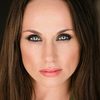 Arian Ash as Tracy Butler